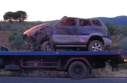 Coche siniestrado en el accidente entre Mohedas de Granadilla y La Pesga
