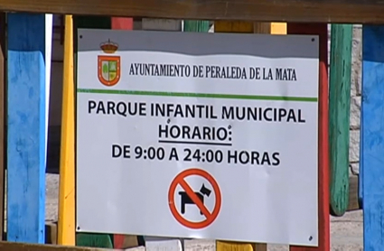 Parque infantil de Peraleda de la Mata