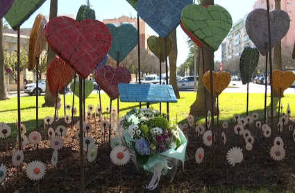 Glorieta de las víctimas del terrorismo en Badajoz