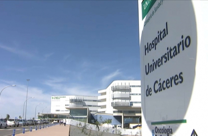 Exteriores del Hospital Universitario de Cáceres
