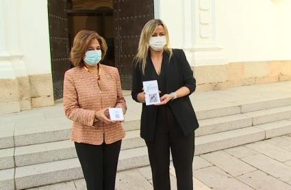 Pilar Blanco Morales y Blanca Martín con los presupuestos de 2021