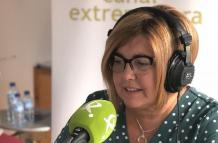Charo Cordero, en una entrevista en Canal Extremadura Radio