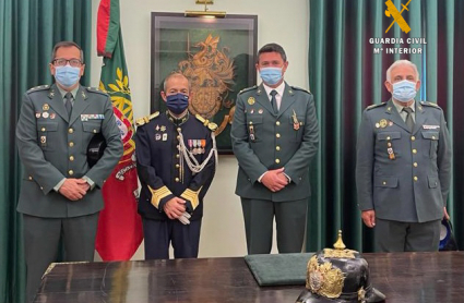 La entrega de esta condecoración es fruto de la estrecha colaboración con la que la Guardia Civil de Tráfico en la provincia de Cáceres y la Guardia Nacional Republicana