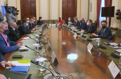 Reunión Luis Planas con OPAS 
