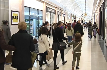 Centro comercial Ruta de la Plata en Cáceres, hoy