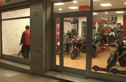 Varios encapuchados han sustraído cuatro motos por valor de 40.000 euros