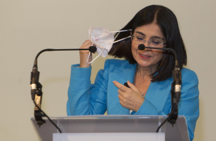 La ministra de Sanidad, Carolina Darias y el alcalde de Vigo, Abel Caballero han celebrado un acto conjunto con motivo de la adhesión de la ciudad gallega al proyecto FastTrack Cities, este jueves en Vigo.