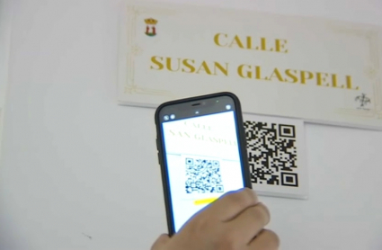 Placa en el instituto de Arroyo