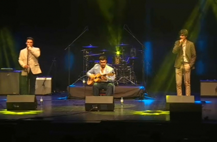 El grupo alentejano 'Os zona zefinha' en un momento de la actuación en la Sala Trajano