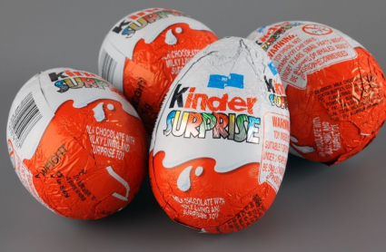 El brote se ha originado en una planta de Ferrero donde fabrican los productos de Kinder.