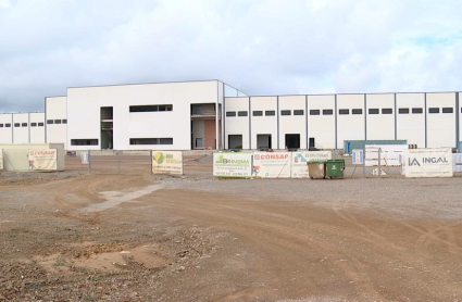 Obras de construcción del macromatadero de Zafra