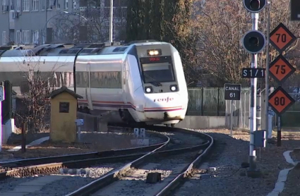 Tren de media distancia a su llegada a Badajoz