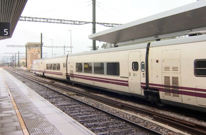 Tren en la estación de Cáceres