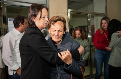 La hermana y la madre de Manuela Chavero, muy emocionadas tras conocer la decisión del jurado popular